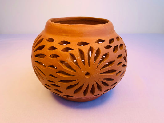 Decorative clay pot